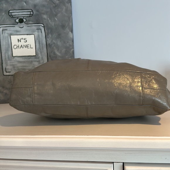 Coach Tote - Picture 3 of 10